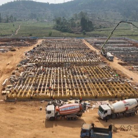 云南禄丰市100MW/400MWh钒电池电网侧共享储能项目建设正酣，预计月底竣工